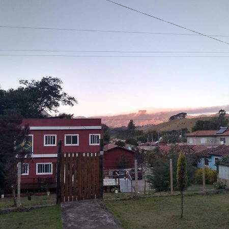 Quarto Aconchegante Sao Bento do Sapucai Exterior photo